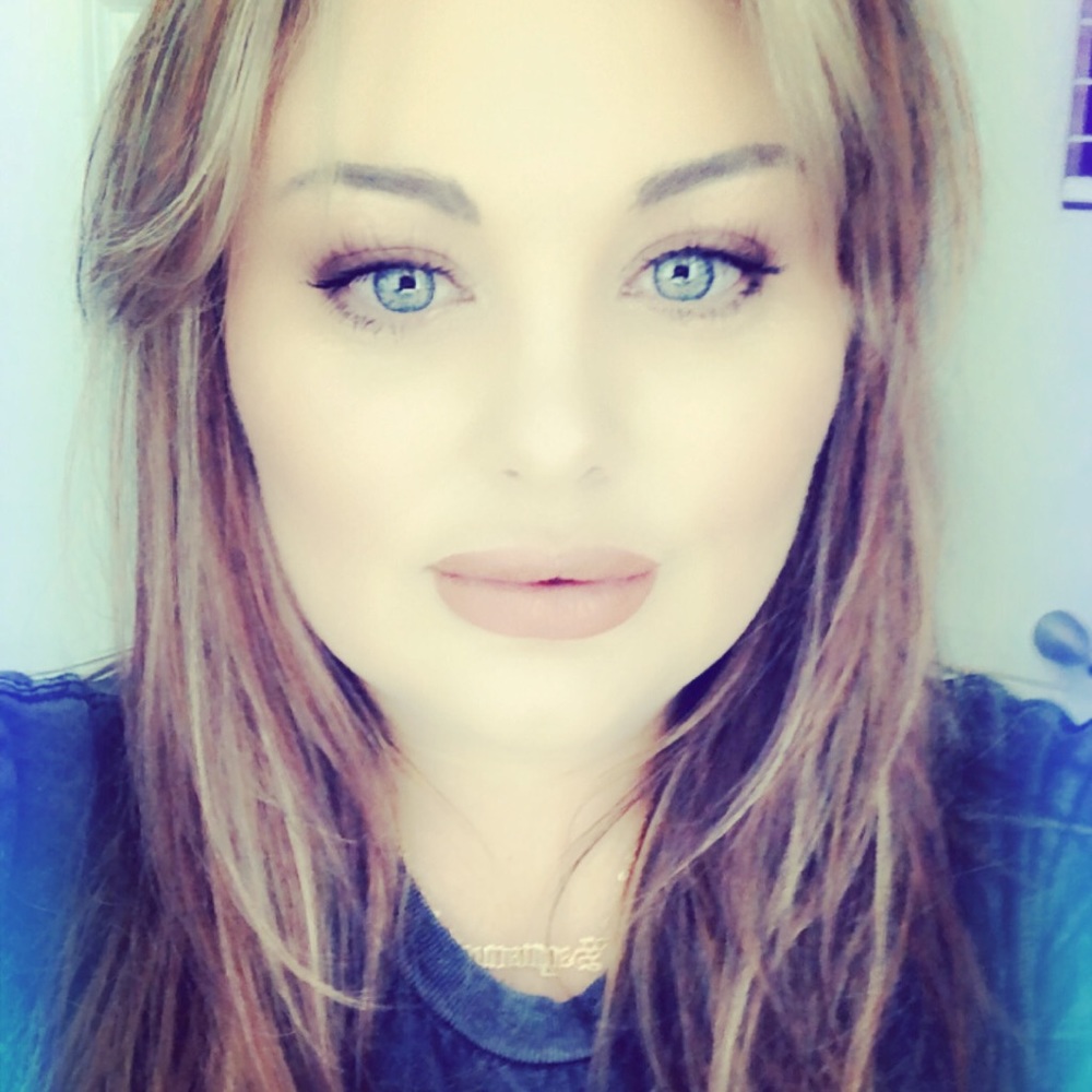 Meet your Posher, Anita